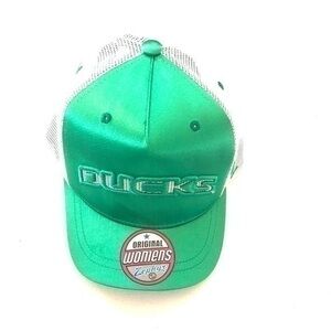 NWT Zephyr Oregon Glitz Women's Hat Adjustable